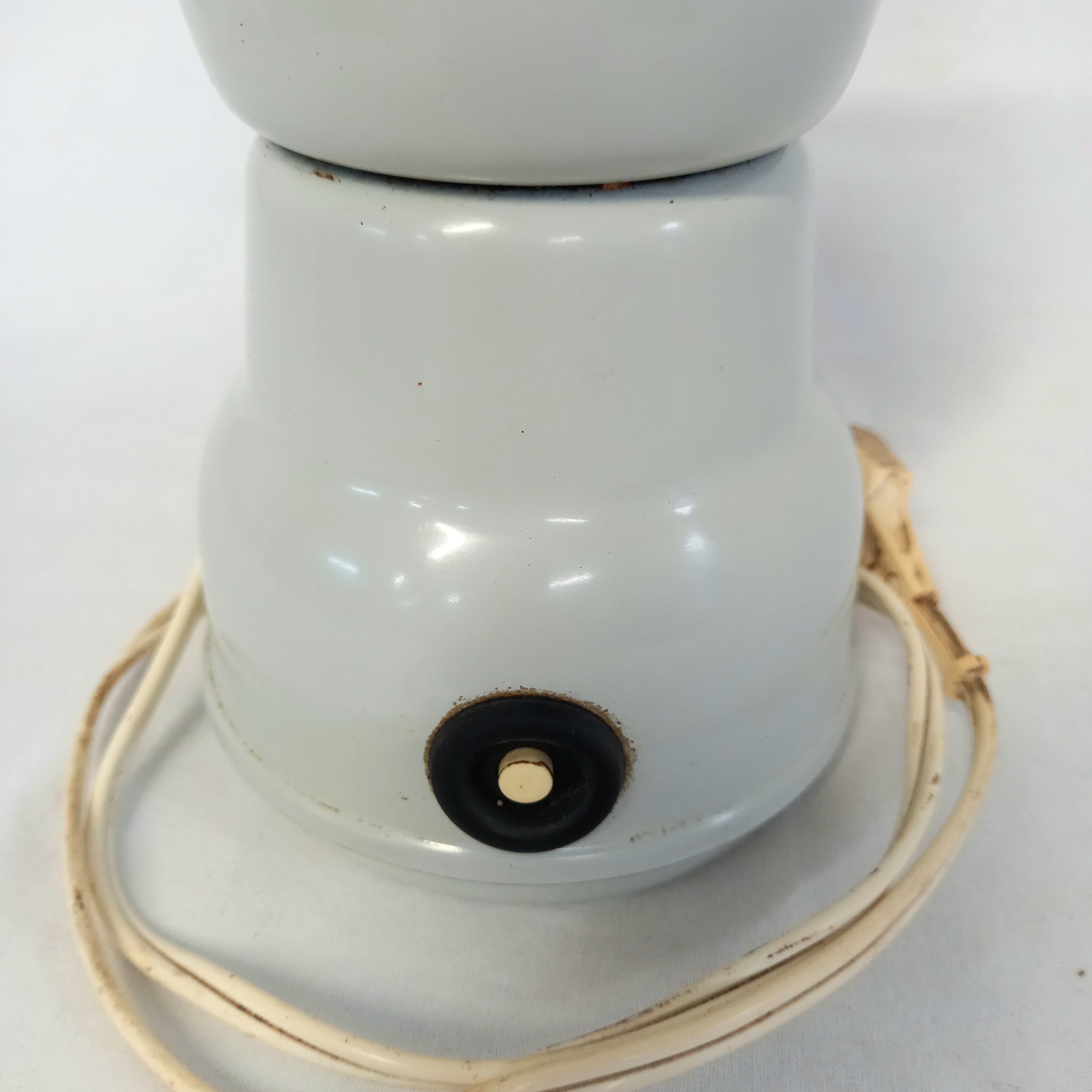 Voir photo 6 de Moulin électrique à café ou multifonction, de marque Moulinex, objet vintage Moulin électrique à café ou multifonction, de marque Moulinex, objet vintage Bon état reconditionné photo 6