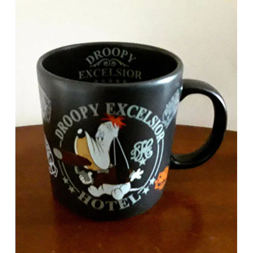 Acheter Mug Droopy Excelsior Hotel Gris Anthracite Bon état - 11,80 € Mug Droopy Excelsior Hotel Gris Anthracite Bon état reconditionné disponible sur Rakuten