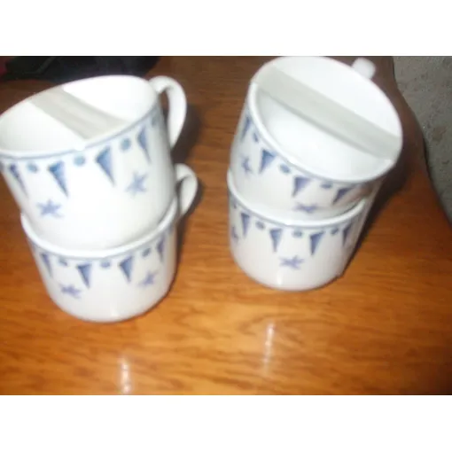Acheter Mug En Porcelaine Maeva occasion - 14,00 € Mug En Porcelaine Maeva occasion reconditionné disponible sur Rakuten