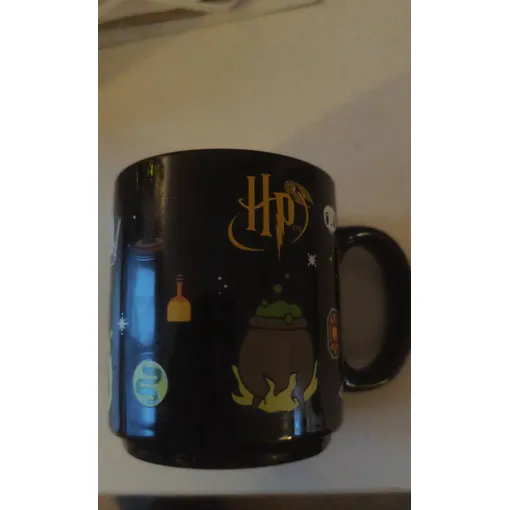 Mug Harry Potter Noire Bon état reconditionné disponible sur Rakuten