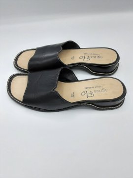 Acheter mules de seconde main - 10,00 € mules de seconde main reconditionné disponible sur Claquettes Market