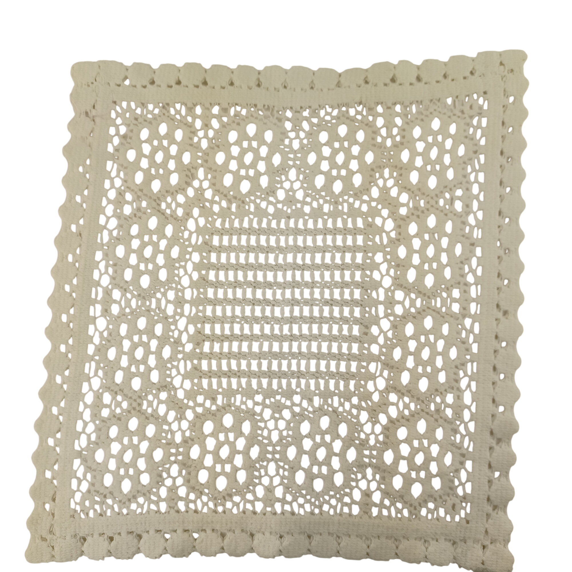 Napperon carré blanc de 34x34 cm Très bon état - 10,00 € Napperon carré blanc de 34x34 cm Très bon état reconditionné disponible sur Label Emmaüs