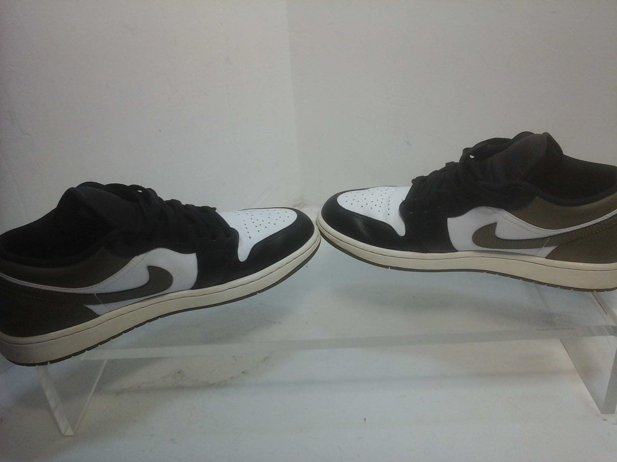 Voir photo 9 de Nike Air Jordan 1 low Nike Air Jordan 1 low Très bon état reconditionné photo 9