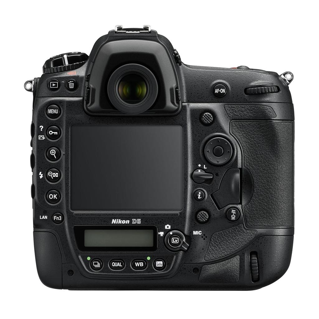 Voir photo 2 de Nikon D5 - Noir | Dero Nikon D5 - Noir Reconditionné Nikon reconditionné photo 2 | Dero