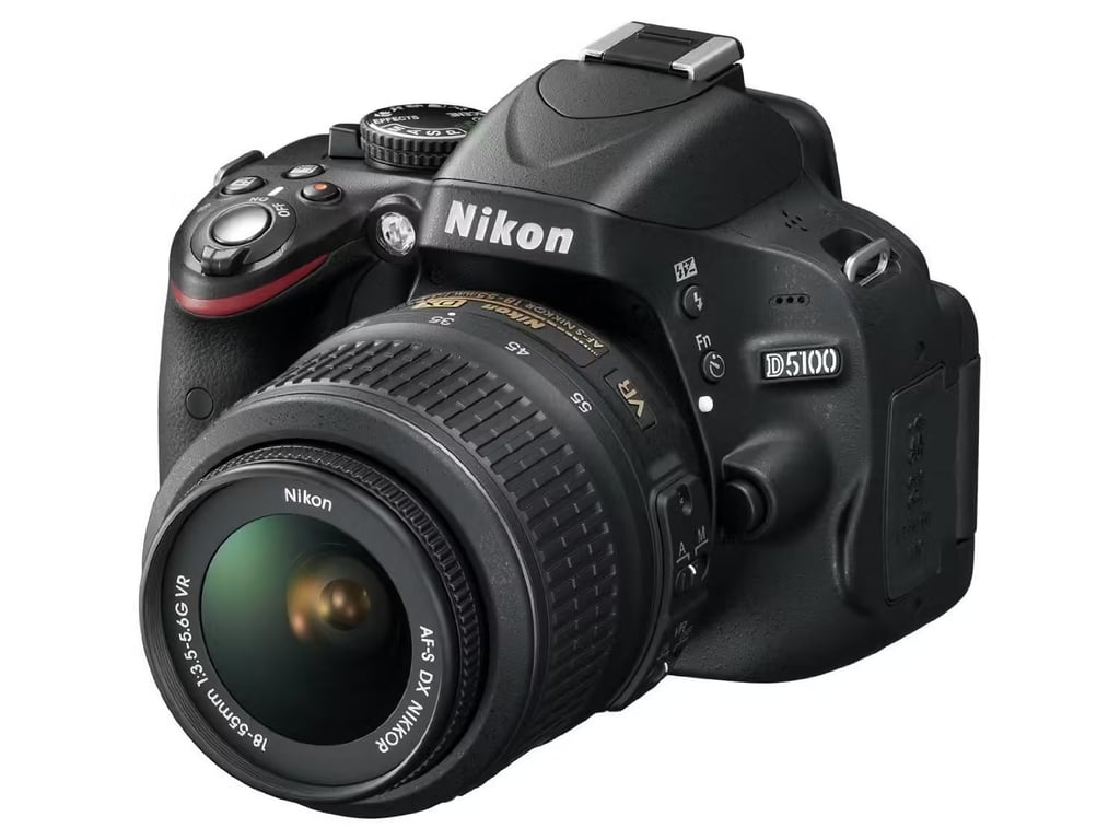 Nikon D5100 Appareil Photo Reflex Numérique + Objectif 18-55mm VR Kit - Bon état Bon état Nikon reconditionné disponible sur Pixmania | Dero