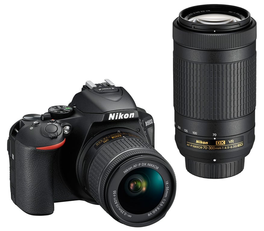 Nikon D5600 + AF-P DX 18-55mm + AF-P DX 70-300mm Kit d'appareil-photo SLR 24,2 MP CMOS 6000 x 4000 pixels Noir - Très bon état Très bon état Nikon reconditionné disponible sur Pixmania