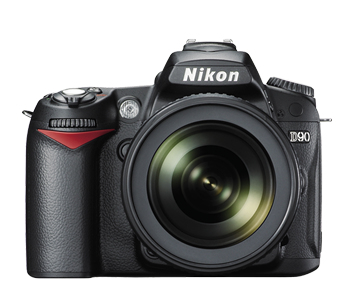 Nikon D90 + AF-S DX Nikkor 18-105mm f/3.5-5.6G ED VR Kit d'appareil-photo SLR 12,3 MP CMOS 4288 x 2848 pixels Noir - Très bon état Très bon état reconditionné disponible sur Pixmania
