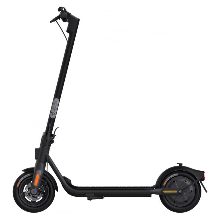 Ninebot by Segway KickScooter F2 E 25 km/h Noir 10,2 Ah - Bon état Bon état Ninebot by Segway reconditionné disponible sur Pixmania
