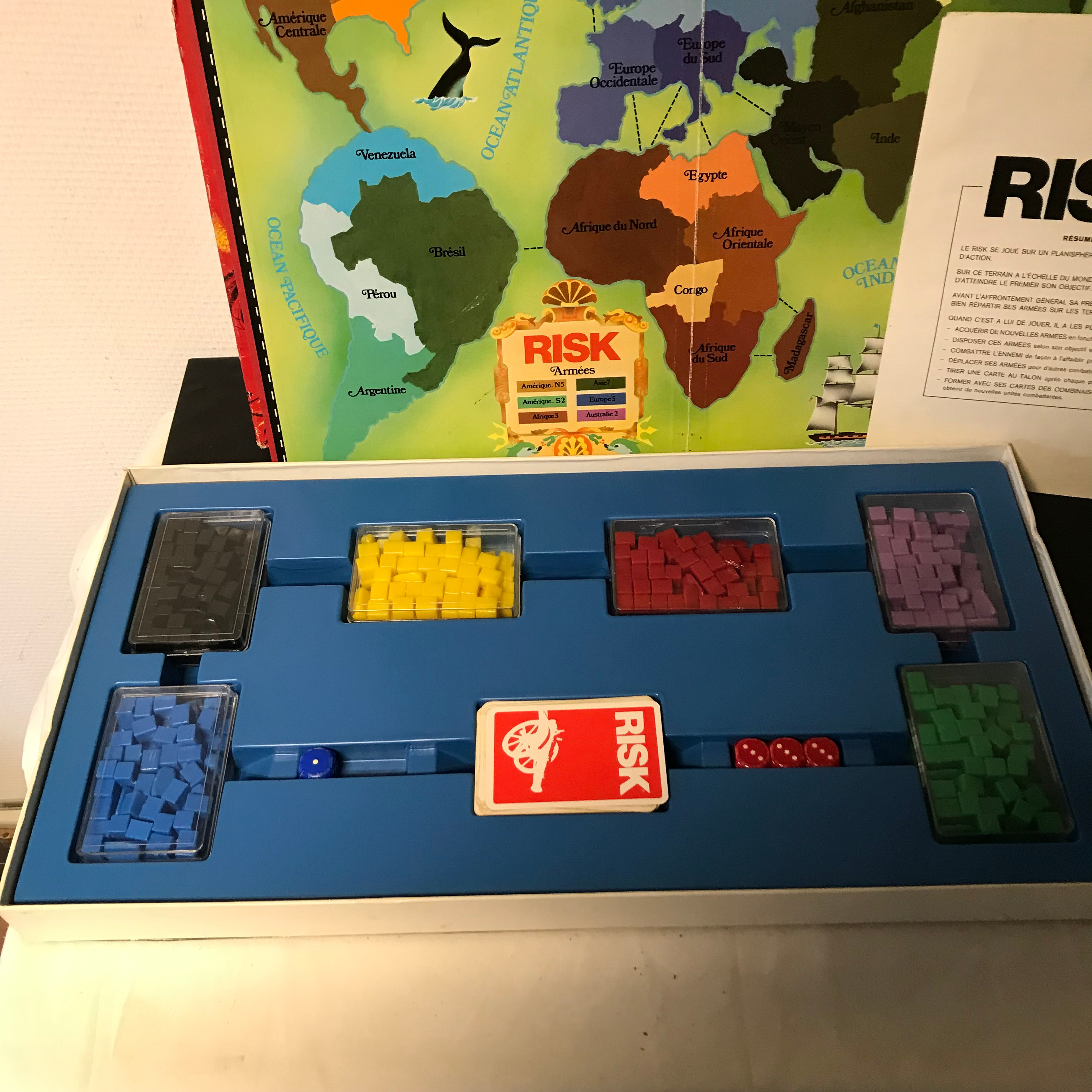 Voir photo 4 de Noël Jeu de Société Vintage RISK Vérifié et Complet Noël Jeu de Société Vintage RISK Vérifié et Complet Bon état reconditionné photo 4
