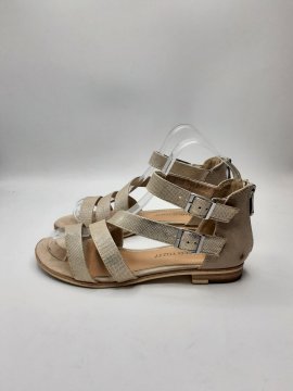 Acheter Nu-pieds marco Tozzi beige de seconde main - 10,00 € Nu-pieds marco Tozzi beige de seconde main Marco Tozzi reconditionné disponible sur Claquettes Market