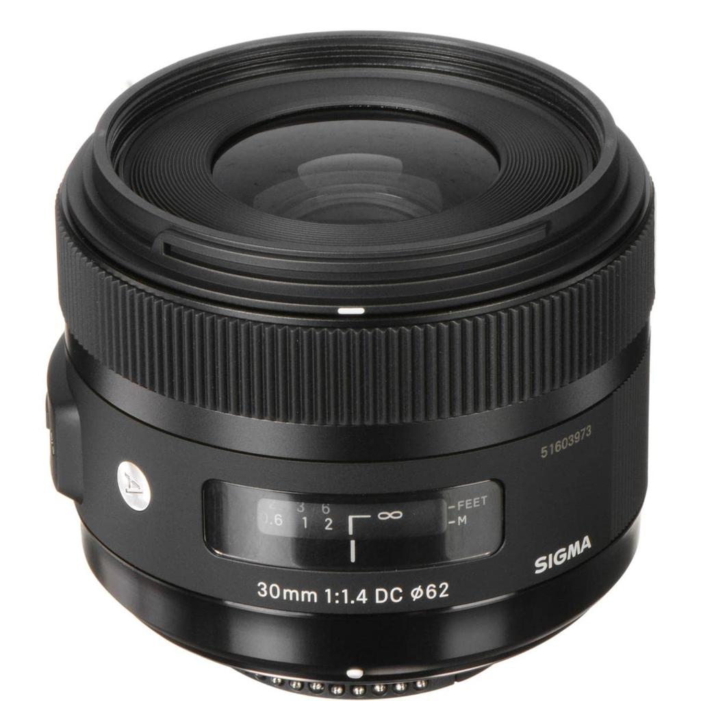Objectif Sigma 30mm f/1.4 DC Pentax 30mm f/1.4 Reconditionné Sigma reconditionné disponible sur Backmarket