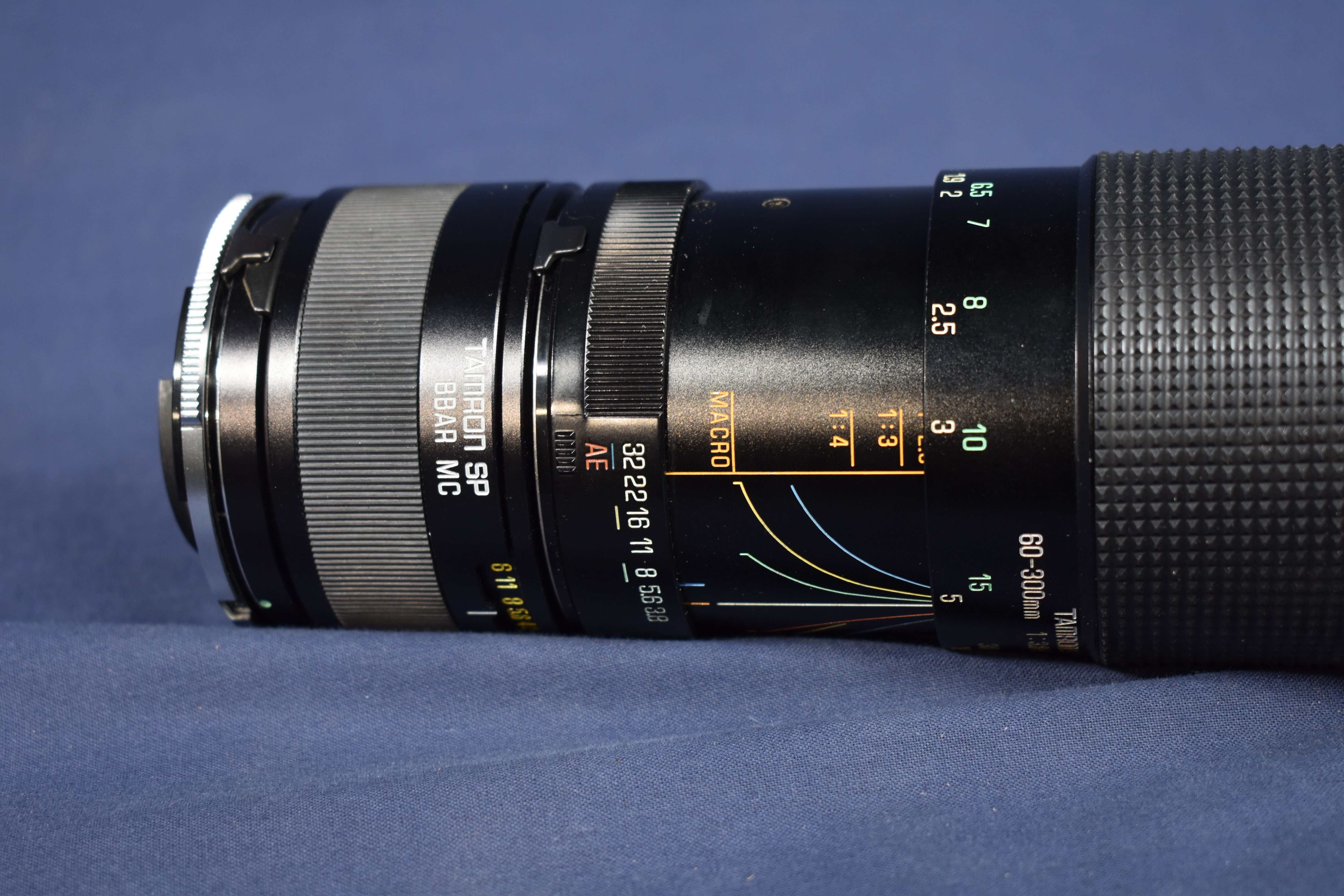 Voir photo 4 de Objectif TAMRON SP 60-300, 1: 3.8 - 5.4, longueur 22 diamètre 6.5 cm. Objectif TAMRON SP 60-300, 1: 3.8 - 5.4, longueur 22 diamètre 6.5 cm. Bon état reconditionné photo 4