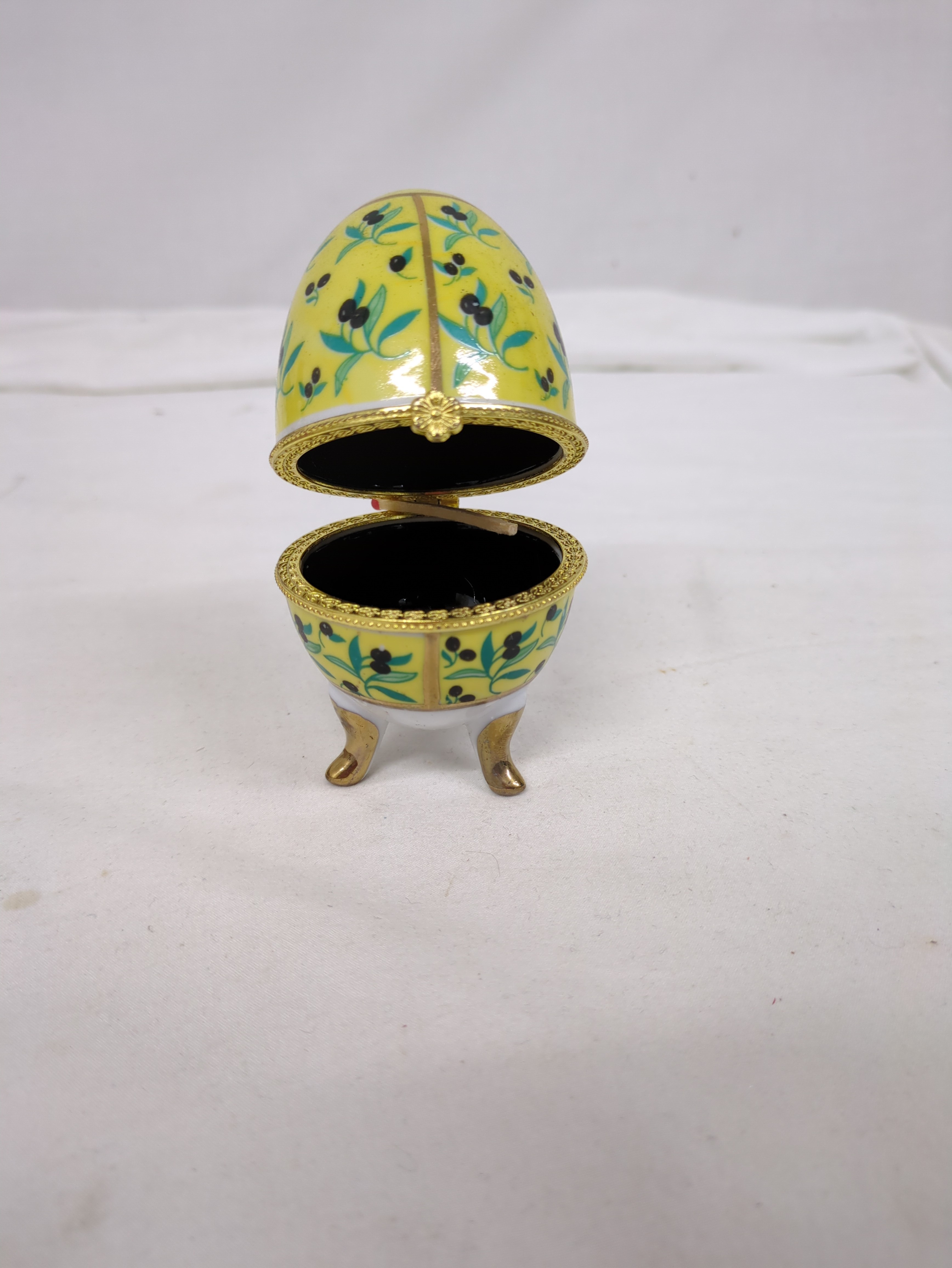 Voir photo 2 de Oeuf style Fabergé Oeuf style Fabergé Très bon état reconditionné photo 2