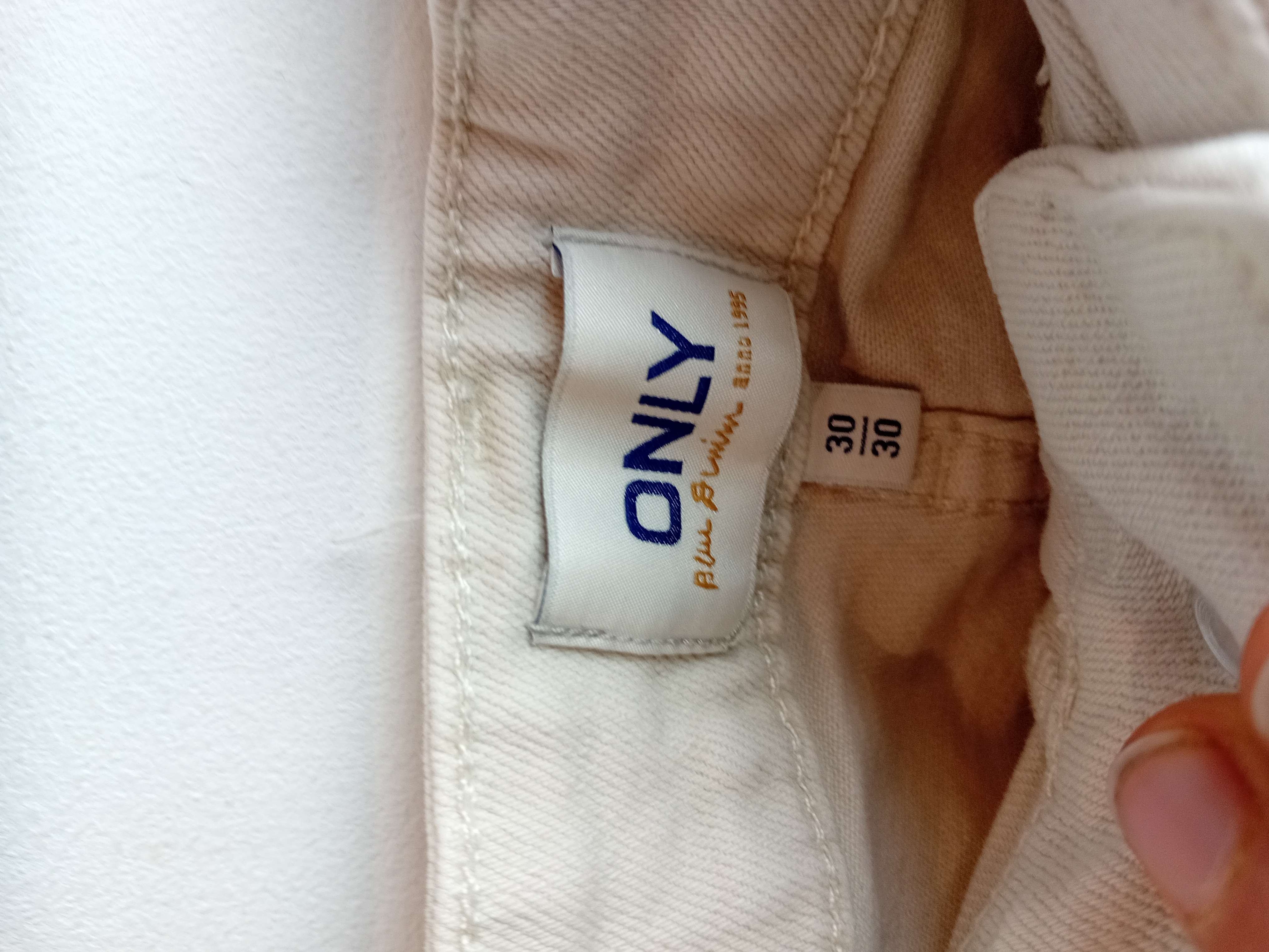 Voir photo 4 de Only Jean Crème Cropped Ourlets Effilochés W30 L30 Femme (T4353) Only Jean Crème Cropped Ourlets Effilochés W30 L30 Femme (T4353) Très bon état reconditionné photo 4