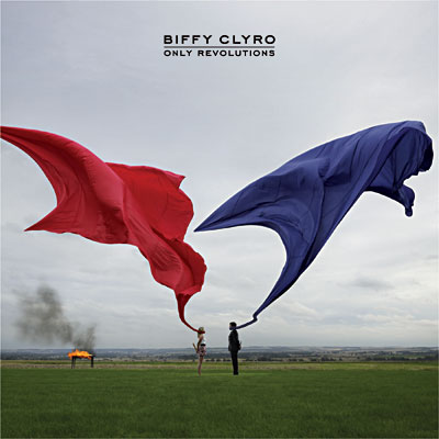 Only revolutions - Inclus DVD bonus État correct reconditionné disponible sur Fnac