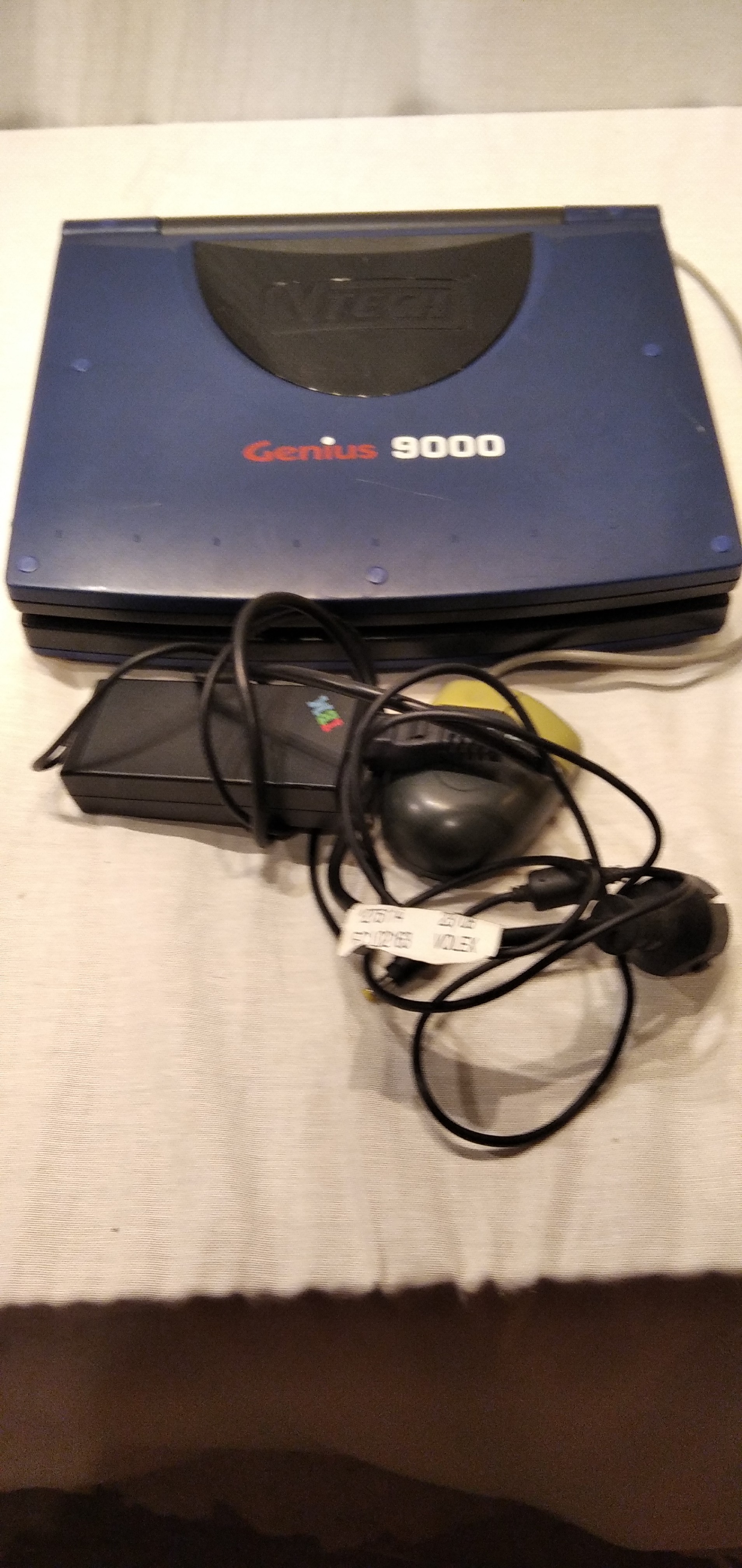Voir photo 3 de Ordinateur VTECH 9000 Ordinateur VTECH 9000 Bon état reconditionné photo 3