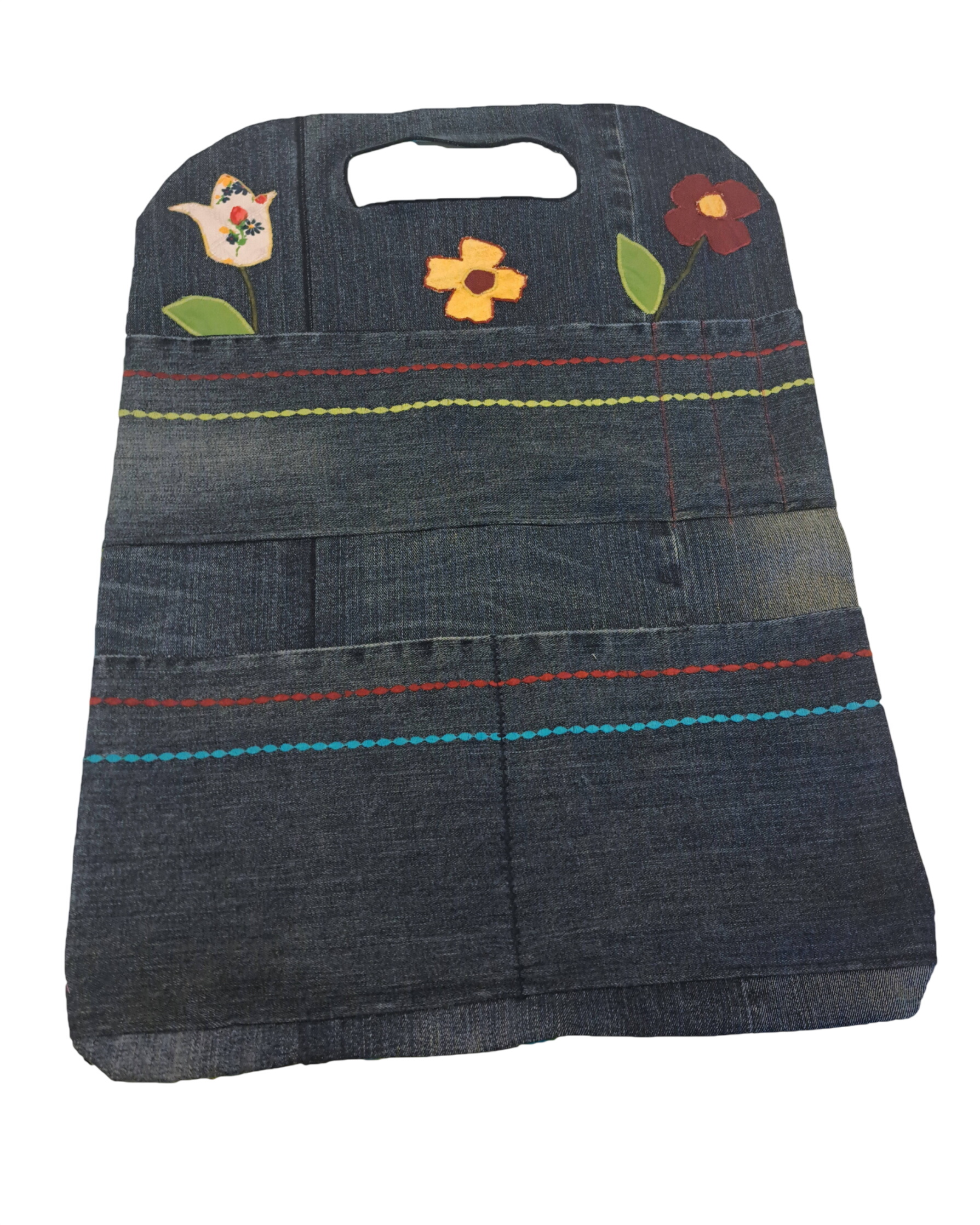 Acheter Organisateur de voiture - 100% matières recyclées - Etoffe Meuse Parfait état - 10,00 € Organisateur de voiture - 100% matières recyclées - Etoffe Meuse Parfait état reconditionné disponible sur Label Emmaüs