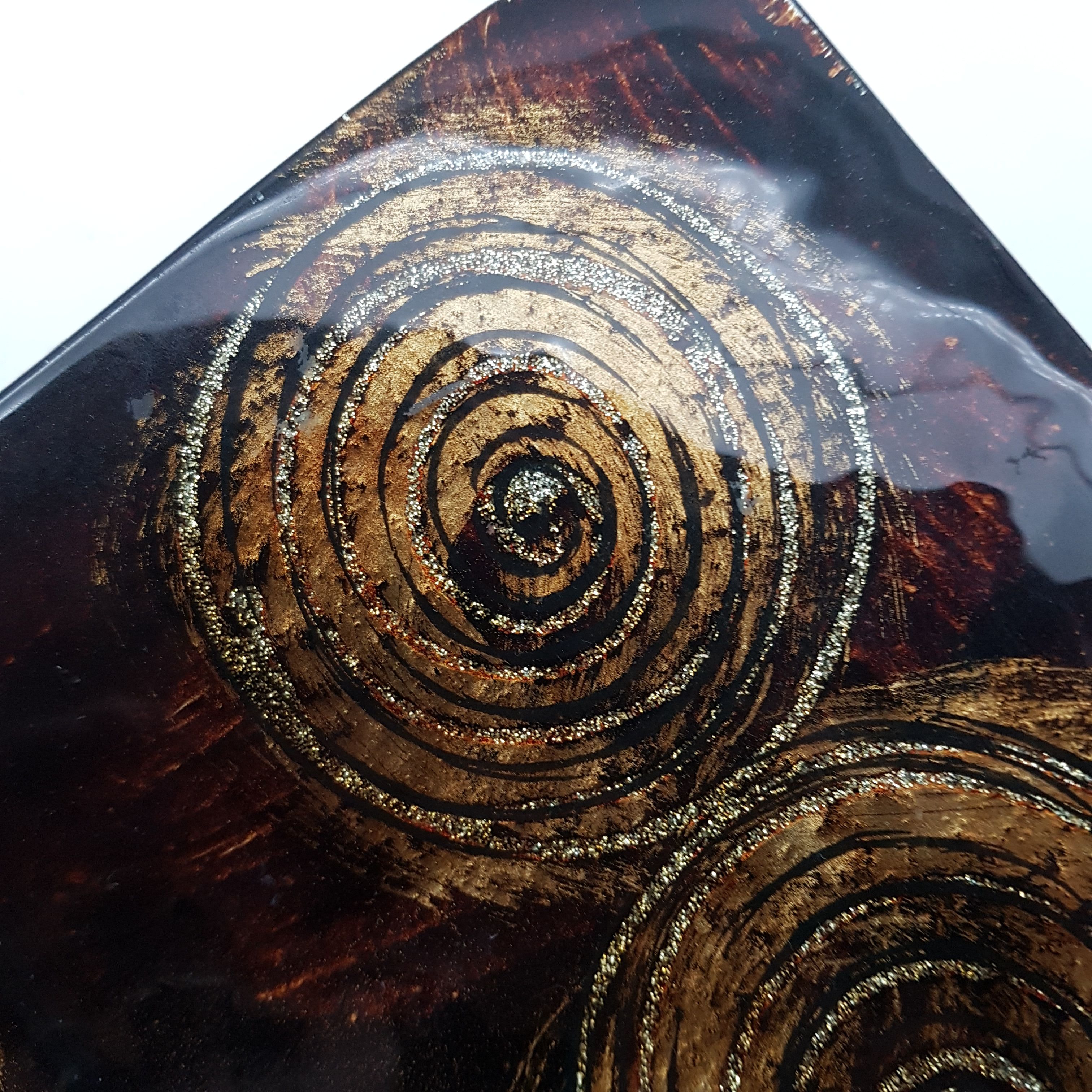 Voir photo 5 de Original et grand plat en verre artisanal - forme ondulée à décor abstrait Original et grand plat en verre artisanal - forme ondulée à décor abstrait reconditionné photo 5