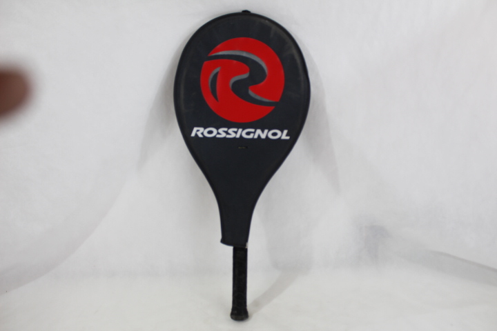 Acheter Original Raquette de Tennis ROSSIGNOL SL2: 41/4 SL Bon état - 10,00 € Original Raquette de Tennis ROSSIGNOL SL2: 41/4 SL Bon état reconditionné disponible sur Label Emmaüs
