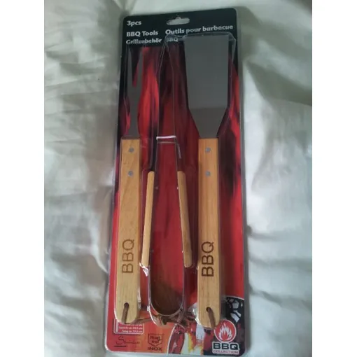 Outils Pour Barbecue 3 Pièces Bbq Collection Spatule / Fourchette / Pince Bon état reconditionné disponible sur Rakuten