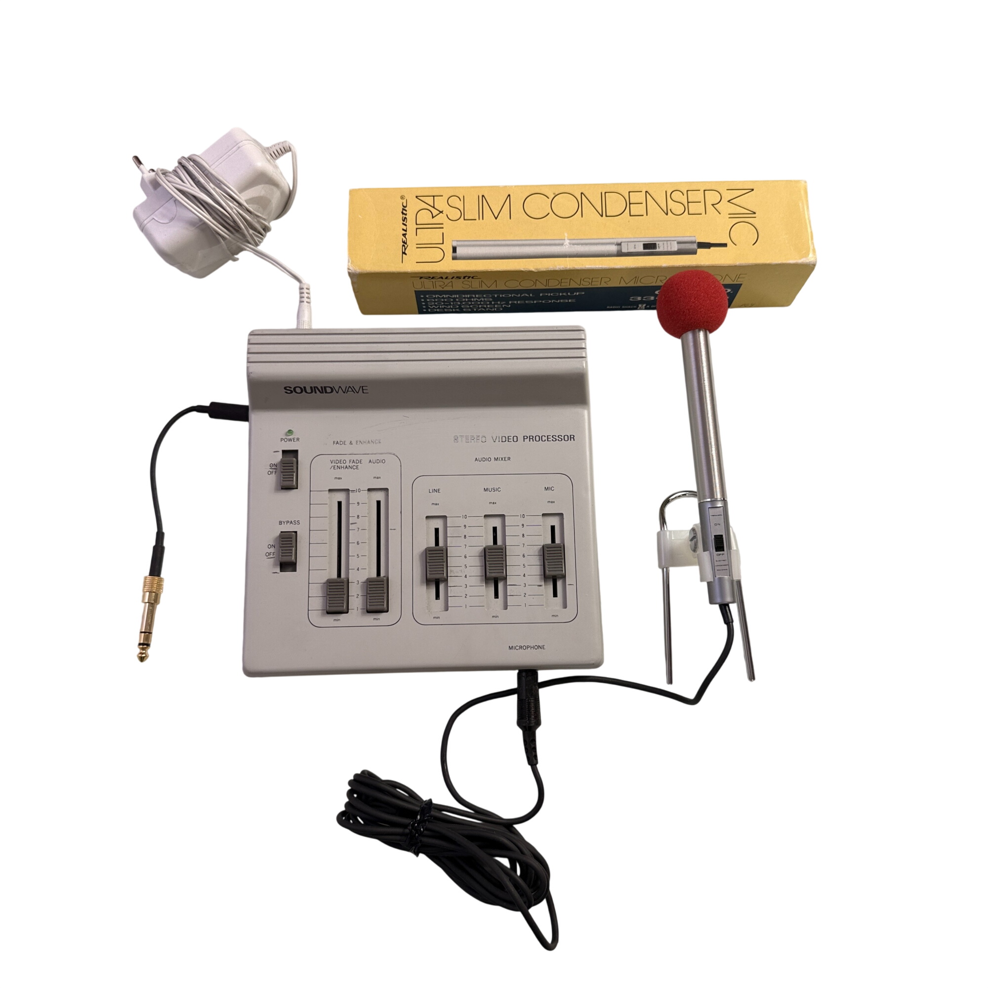 Acheter Pack musique/video : processeur vidéo stéreo Soundwave + microphone à condensateur vintage marque "réalistic" from japan Bon état - 24,99 € Pack musique/video : processeur vidéo stéreo Soundwave + microphone à condensateur vintage marque "réalistic" from japan Bon état reconditionné disponible sur Label Emmaüs
