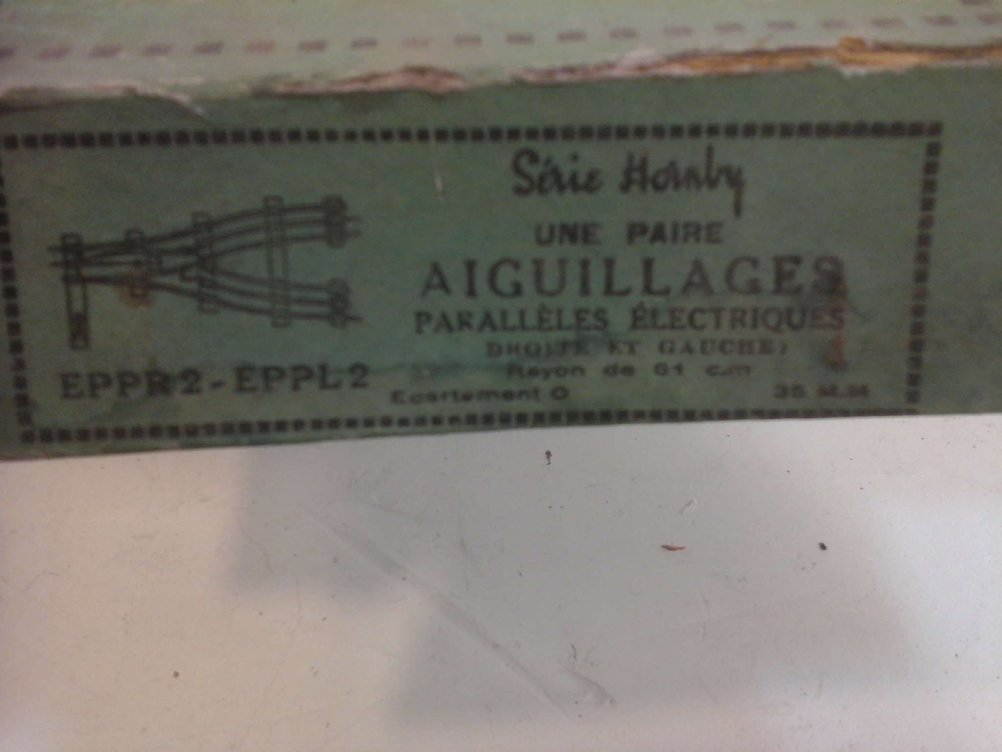 Voir photo 2 de Paire d'aiguillages électriques Trains Hornby Paire d'aiguillages électriques Trains Hornby Bon état reconditionné photo 2