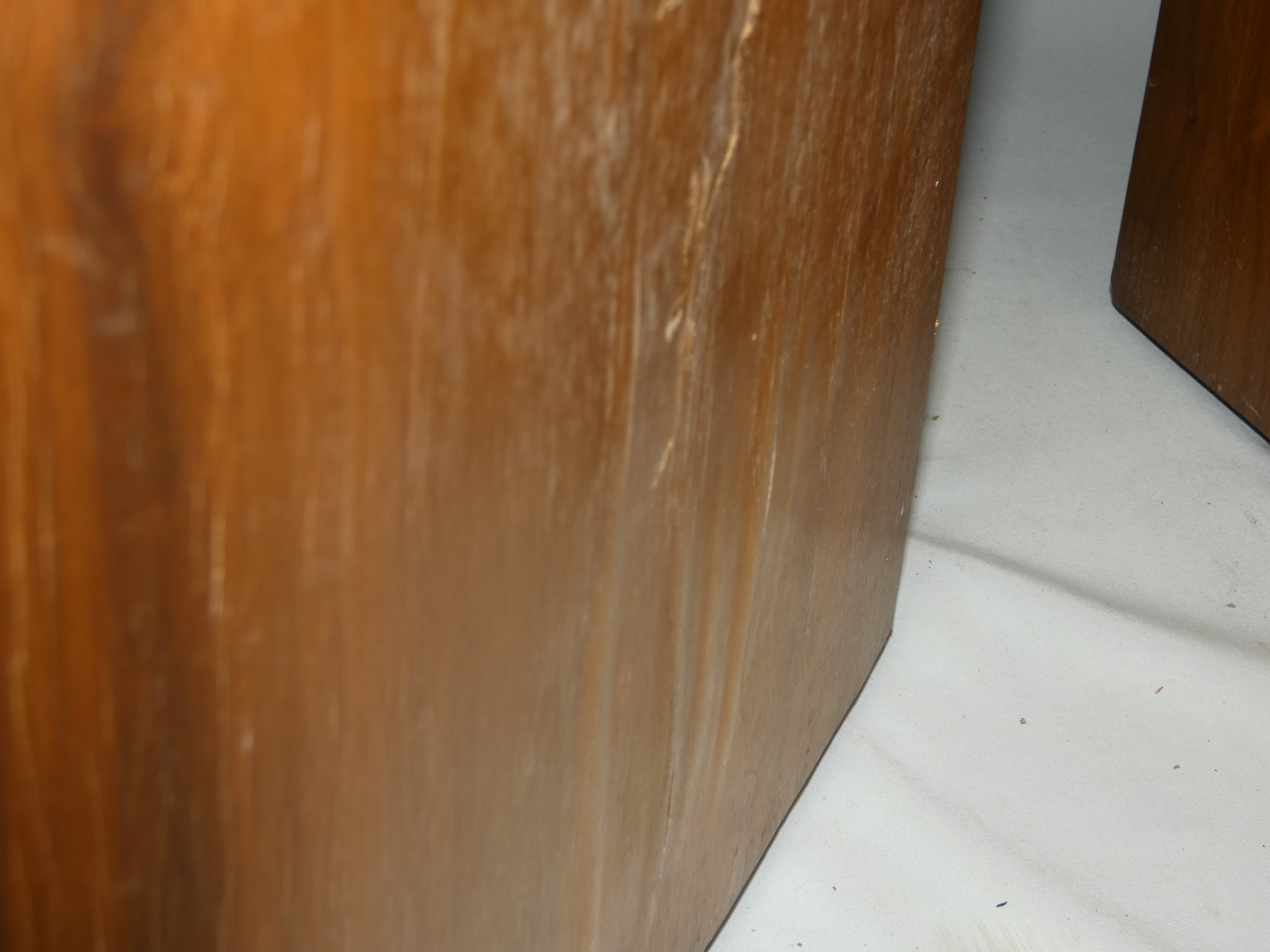 Voir photo 10 de Paire d'enceintes colonne ELIPSON 2 voies avec tweeter à résonateur et boomer 11 cm à restaurer Paire d'enceintes colonne ELIPSON 2 voies avec tweeter à résonateur et boomer 11 cm à restaurer État correct reconditionné photo 10