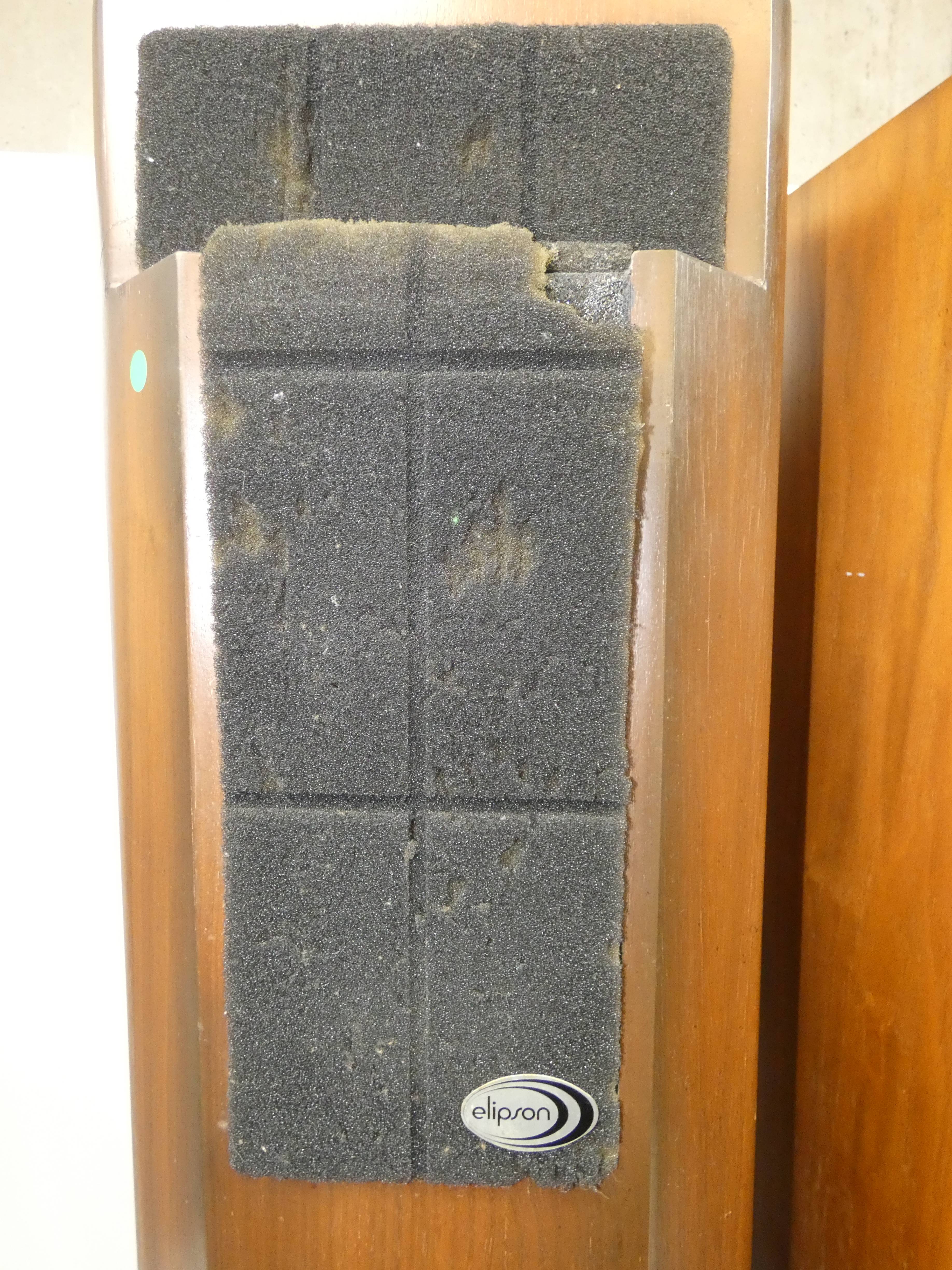 Voir photo 4 de Paire d'enceintes colonne ELIPSON 2 voies avec tweeter à résonateur et boomer 11 cm à restaurer Paire d'enceintes colonne ELIPSON 2 voies avec tweeter à résonateur et boomer 11 cm à restaurer État correct reconditionné photo 4