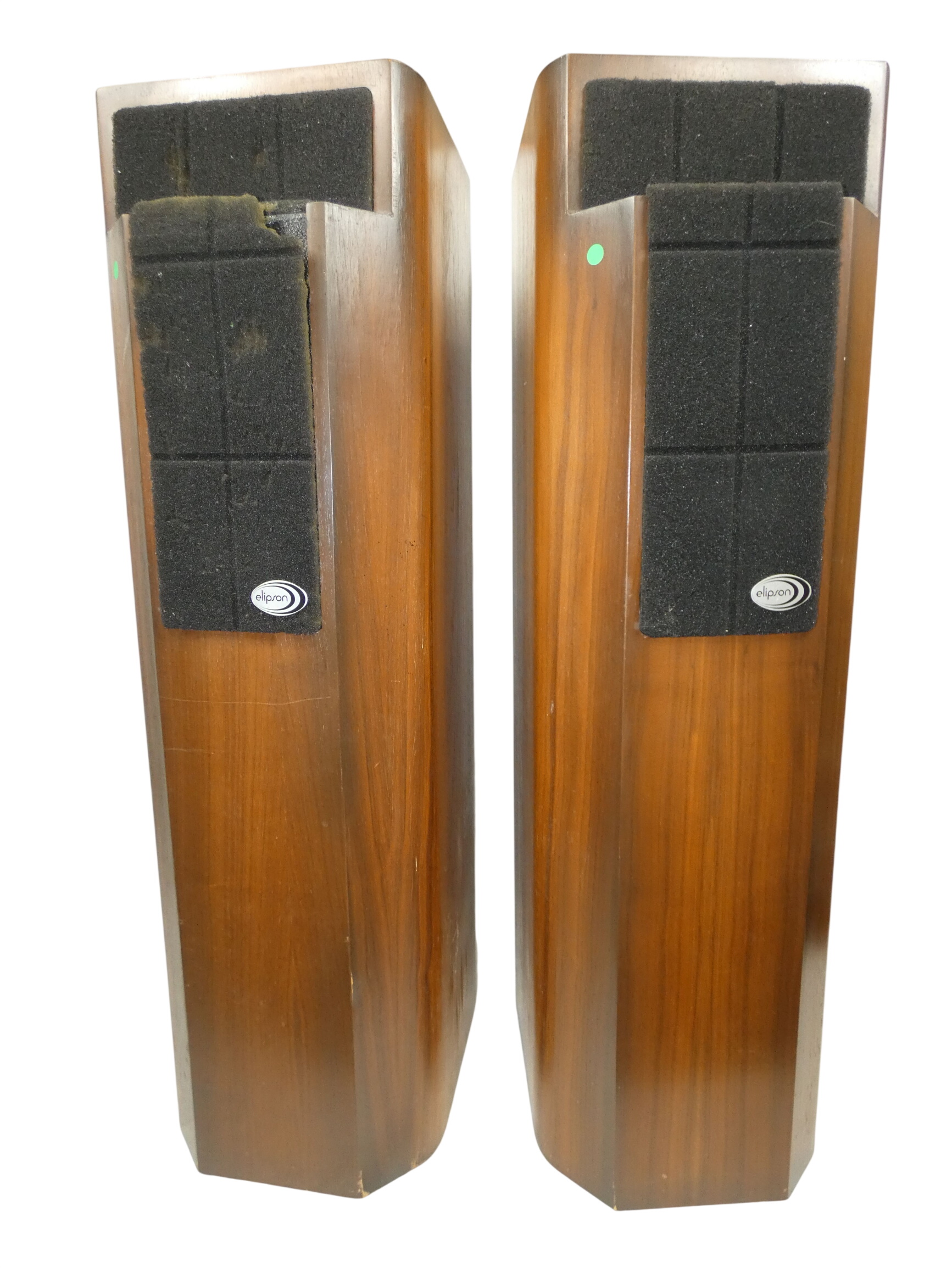 Paire d'enceintes colonne ELIPSON 2 voies avec tweeter à résonateur et boomer 11 cm à restaurer État correct - 130,00 € Paire d'enceintes colonne ELIPSON 2 voies avec tweeter à résonateur et boomer 11 cm à restaurer État correct reconditionné disponible sur Label Emmaüs
