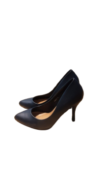 Acheter Paire d’escarpins de seconde main - 15,00 € Paire d’escarpins de seconde main reconditionné disponible sur Claquettes Market