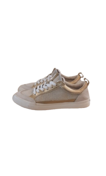 PAIRE DE BASKET DE SECONDE MAIN - 25,00 € PAIRE DE BASKET DE SECONDE MAIN N/A reconditionné disponible sur Claquettes Market