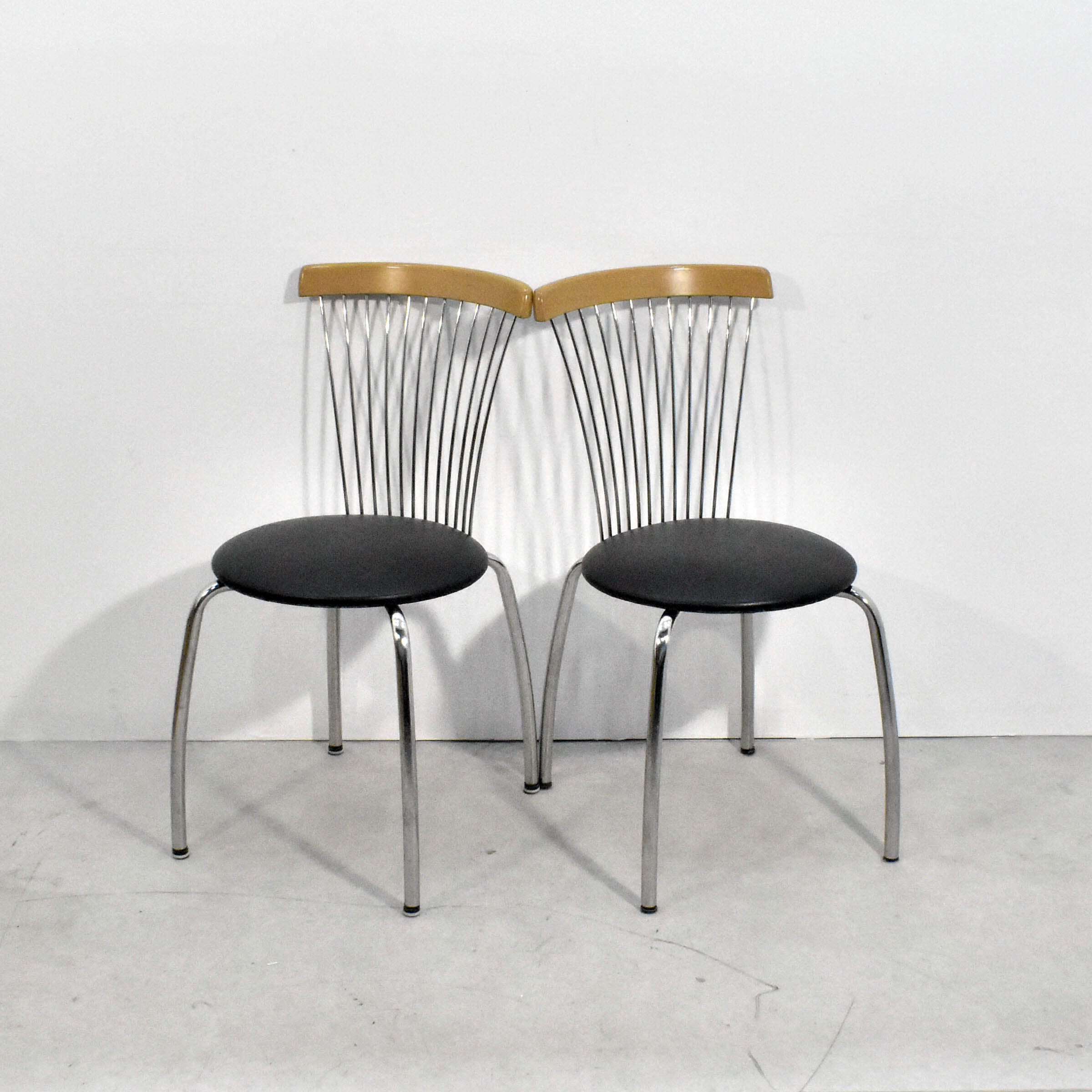 Voir photo 4 de Paire de Chaises de Cuisine - Efferzeta® Yellow Living Paire de Chaises de Cuisine - Efferzeta® Yellow Living Bon état reconditionné photo 4