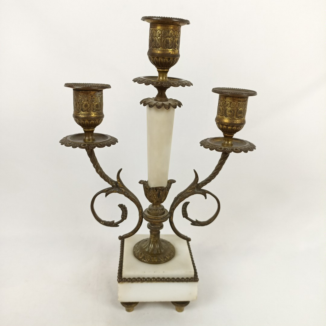 Voir photo 10 de Paire de chandeliers style Louis XVI Paire de chandeliers style Louis XVI reconditionné photo 10
