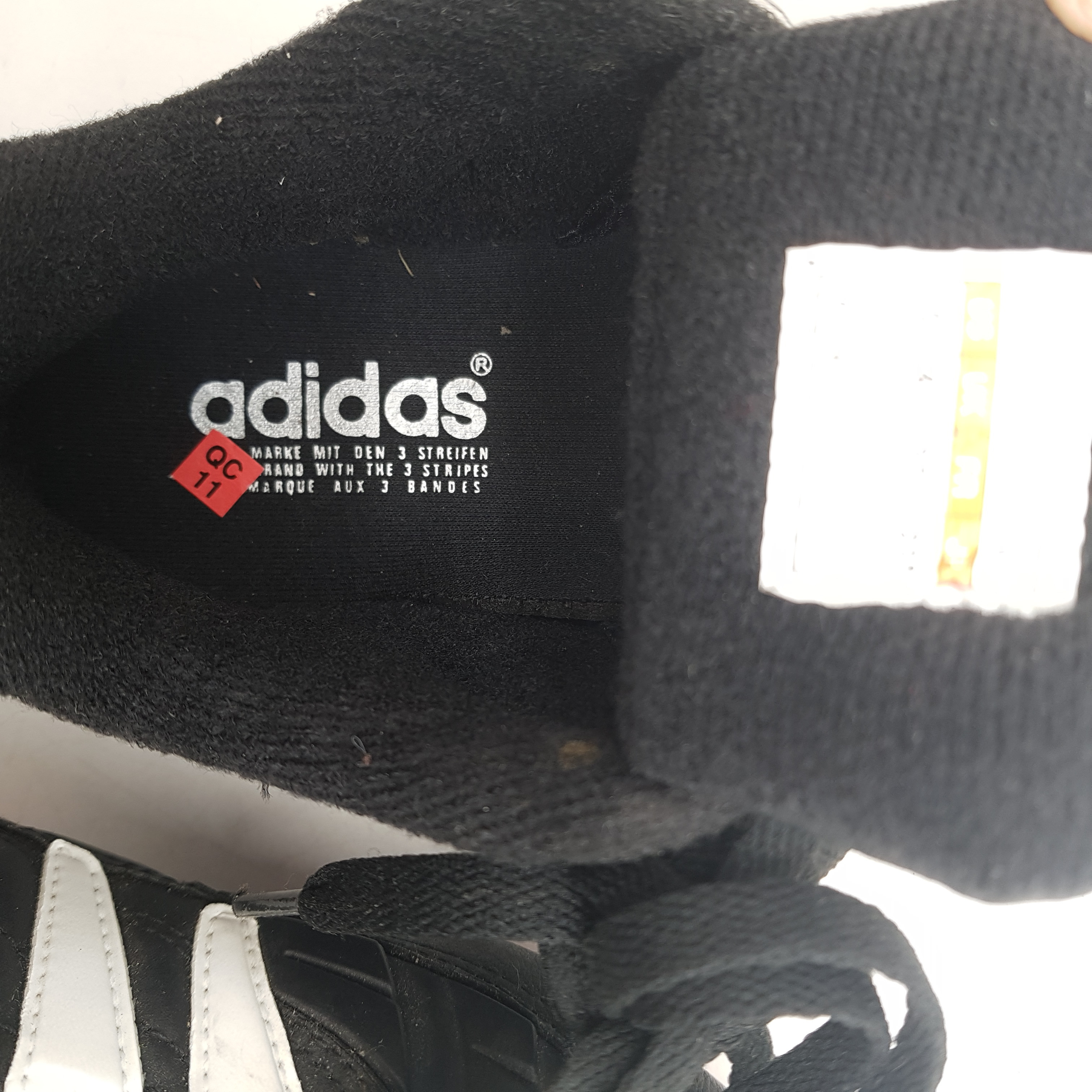 Voir photo 5 de Paire de chaussures Adidas Predator Rapier II Cup - Taille 37 1/3 (US-5) Paire de chaussures Adidas Predator Rapier II Cup - Taille 37 1/3 (US-5) Très bon état reconditionné photo 5