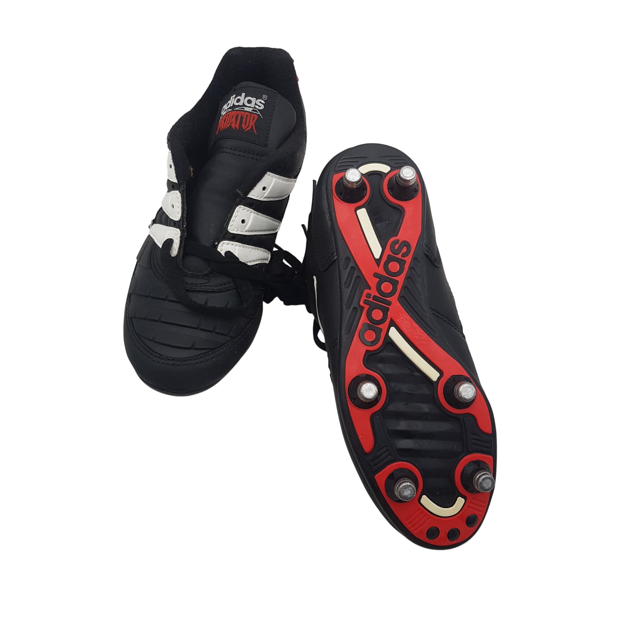 Paire de chaussures Adidas Predator Rapier II Cup - Taille 37 1/3 (US-5) Très bon état - 160,00 € Paire de chaussures Adidas Predator Rapier II Cup - Taille 37 1/3 (US-5) Très bon état reconditionné disponible sur Label Emmaüs