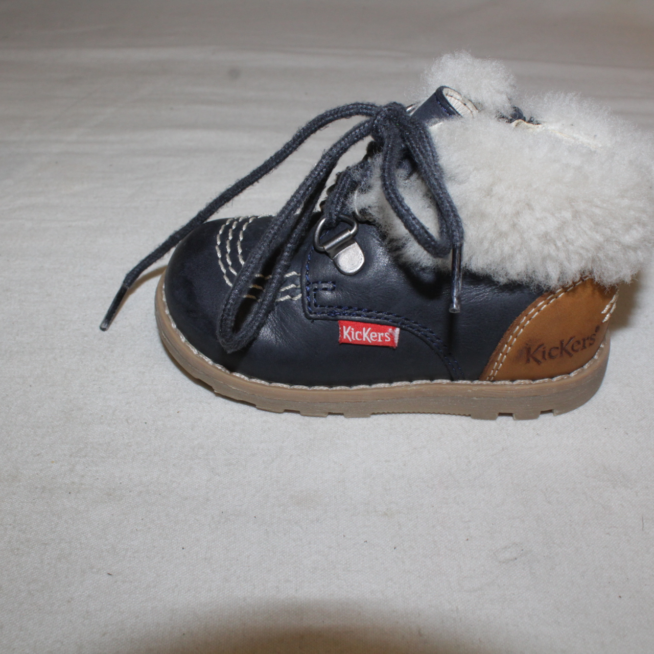 Voir photo 2 de Paire de chaussures pour enfant - Kickers Paire de chaussures pour enfant - Kickers Très bon état reconditionné photo 2