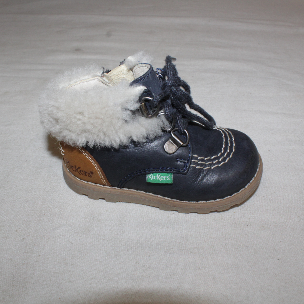 Voir photo 4 de Paire de chaussures pour enfant - Kickers Paire de chaussures pour enfant - Kickers Très bon état reconditionné photo 4