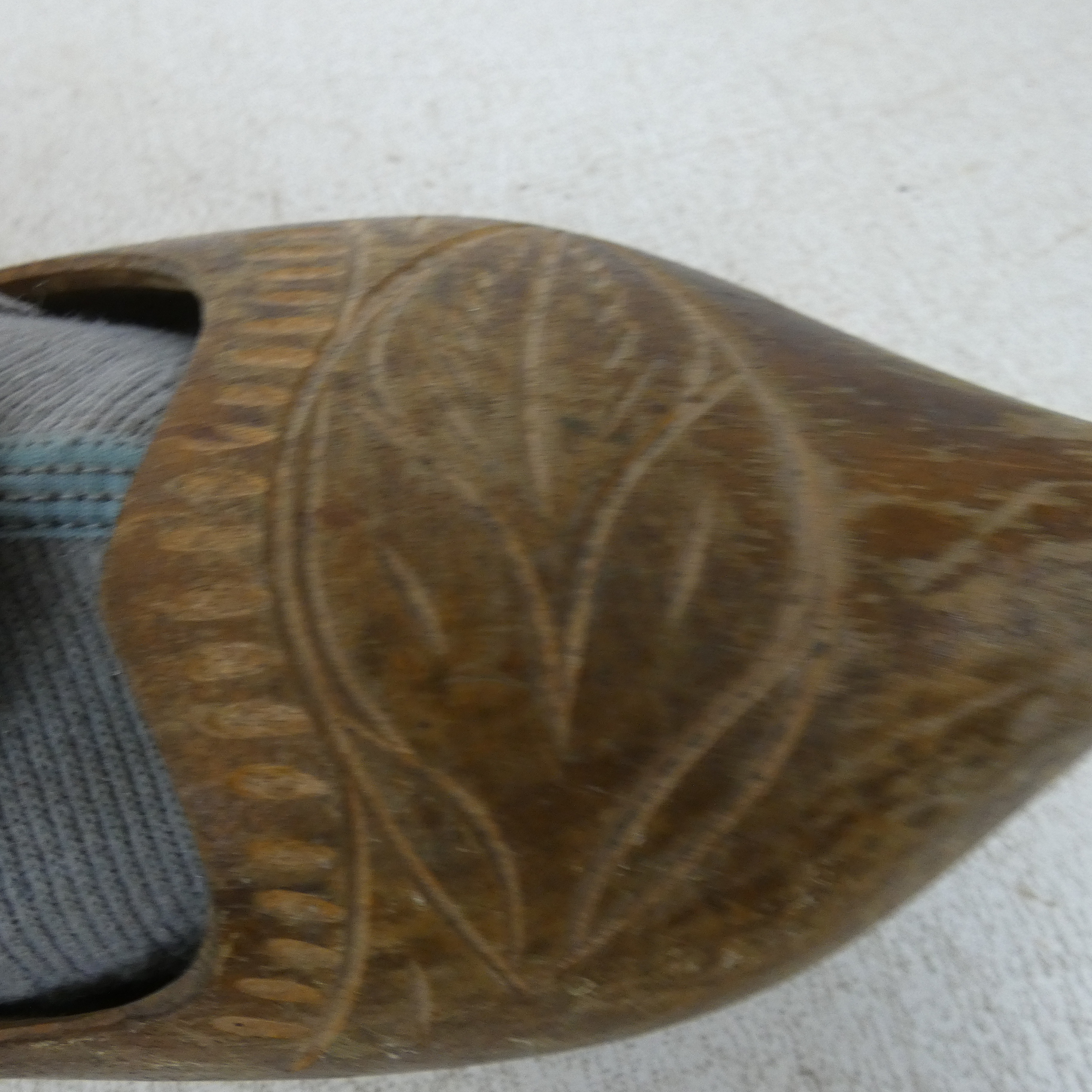 Voir photo 18 de Paire de Grands Sabots Vintage en Bois et en Cuir avec Chaussons en Coton au Crochet Paire de Grands Sabots Vintage en Bois et en Cuir avec Chaussons en Coton au Crochet État correct reconditionné photo 18