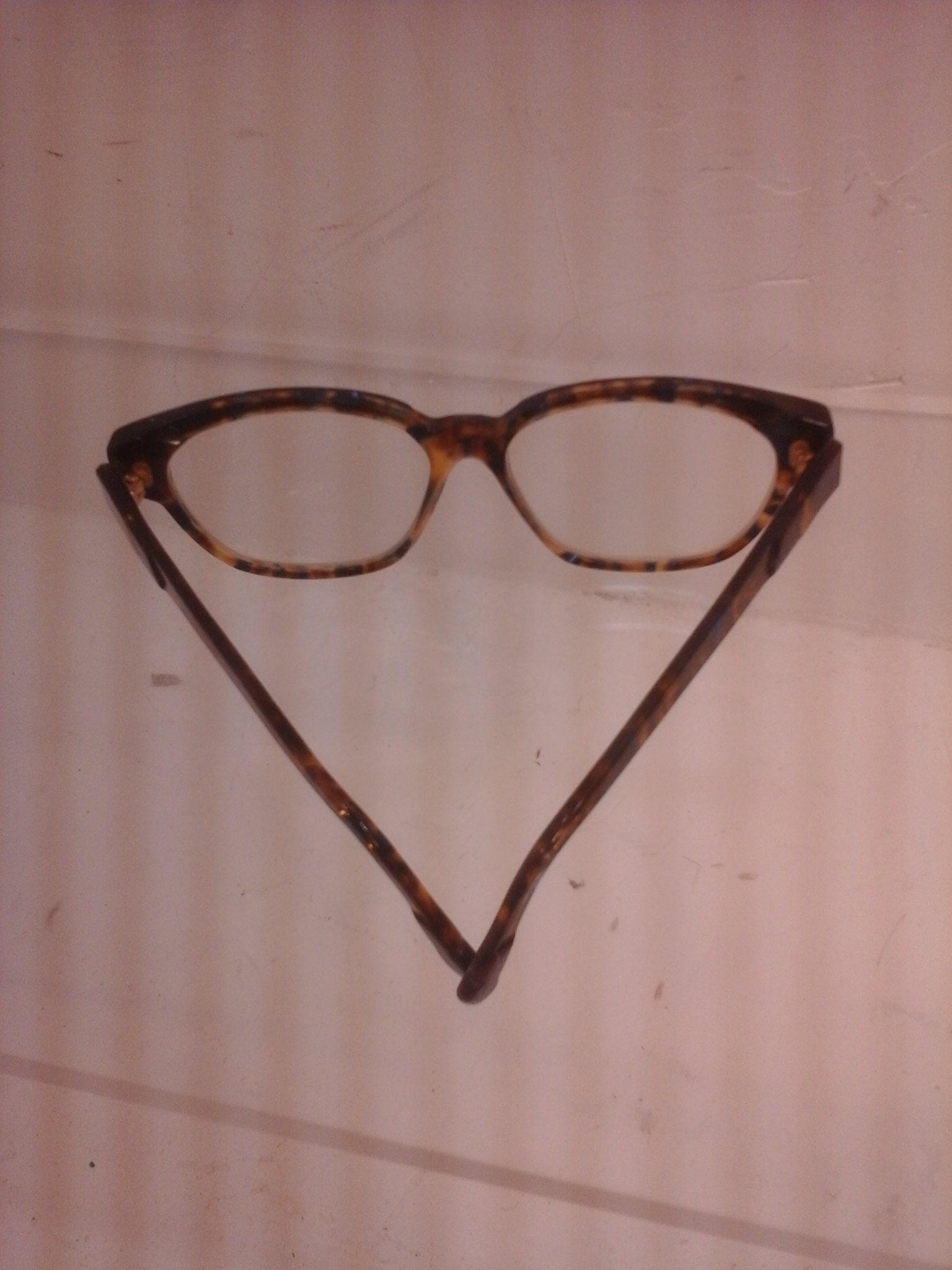 Voir photo 3 de Paire de lunette FAÇONNABLE multicolore Paire de lunette FAÇONNABLE multicolore Très bon état reconditionné photo 3