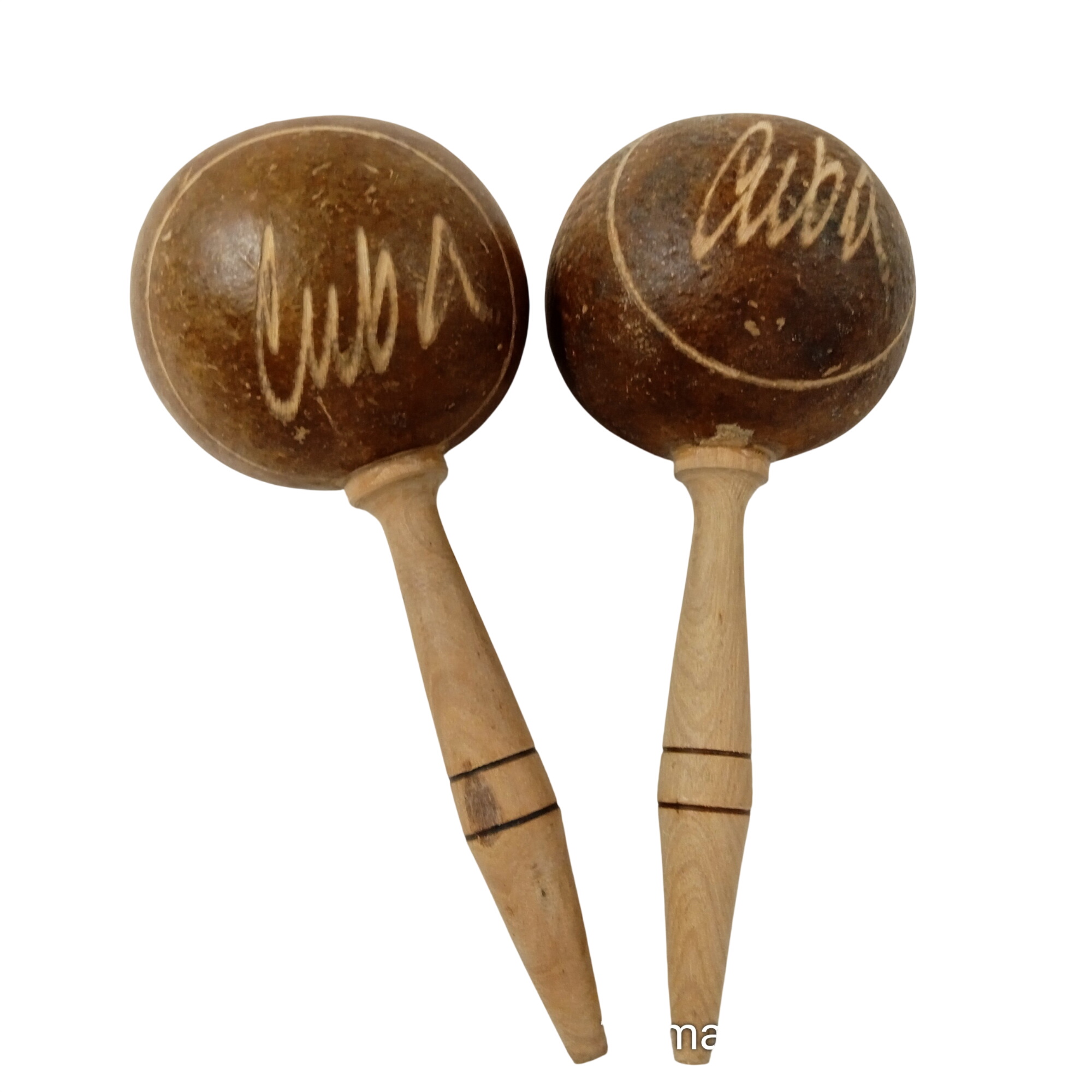 Paire de maracas en bois artisanat CUBA Bon état - 13,00 € Paire de maracas en bois artisanat CUBA Bon état reconditionné disponible sur Label Emmaüs