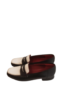Paire de mocassin de seconde main - 30,00 € Paire de mocassin de seconde main reconditionné disponible sur Claquettes Market