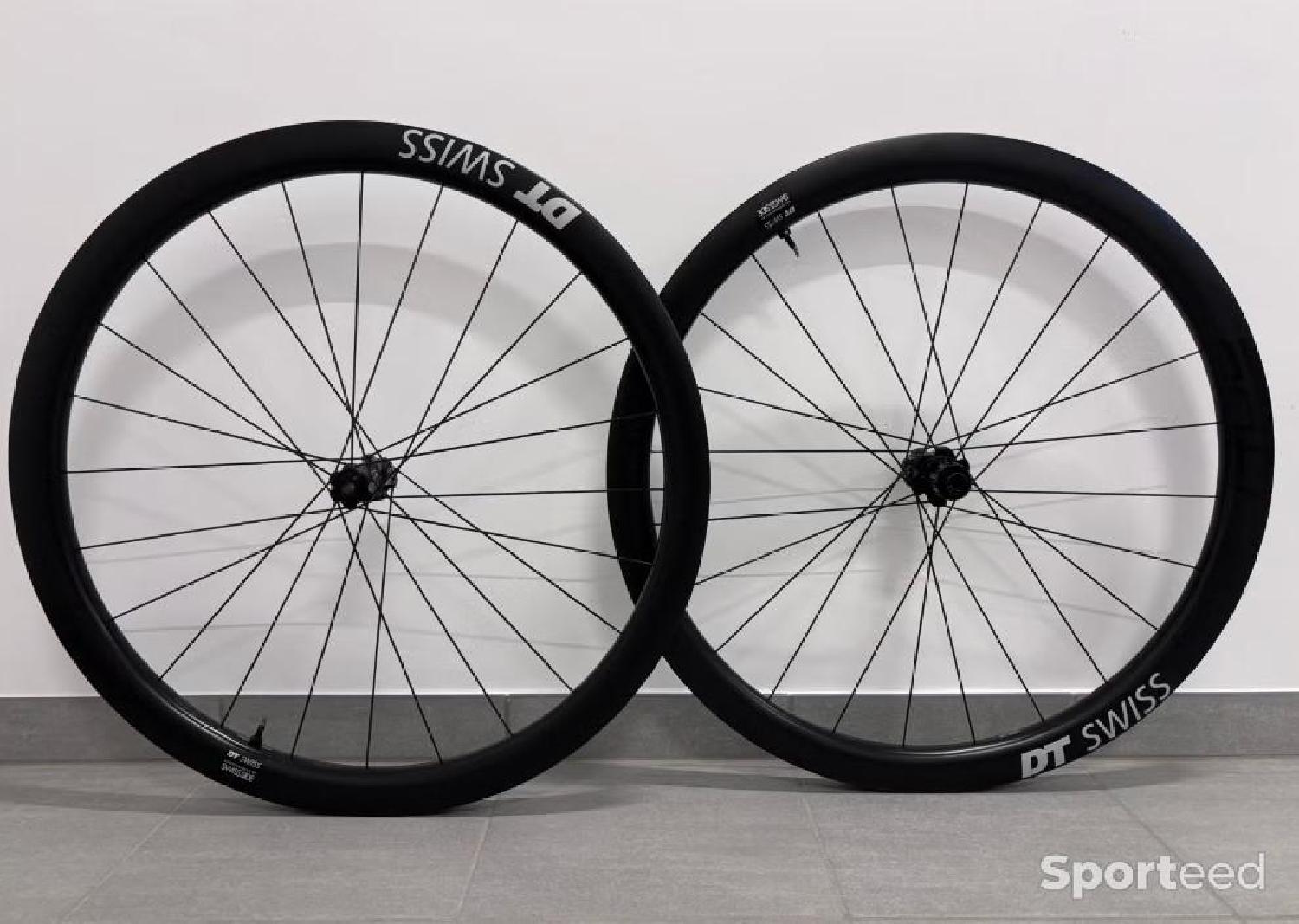 Paire de roues DT Swiss GRC 1400 SPLINE 42 DB Très bon état reconditionné disponible sur Sporteed