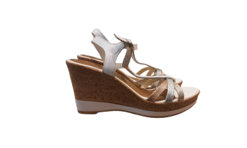 Paire de sandales de seconde main Très bon état - 25,00 € Paire de sandales de seconde main Très bon état Tamaris reconditionné disponible sur Claquettes Market