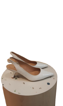 paire de slingbacks à talons de seconde main - 40,00 € paire de slingbacks à talons de seconde main reconditionné disponible sur Claquettes Market