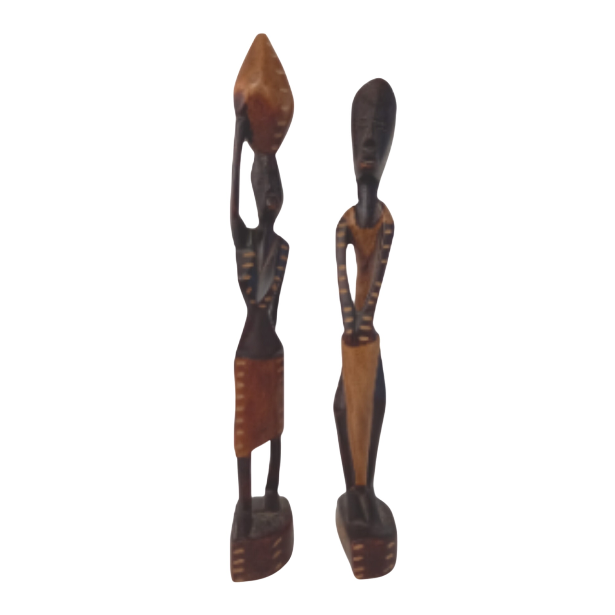 Acheter Paire de statuettes en bois sculpté représentant un couple - De style d'Art Haïtien Très bon état - 22,00 € Paire de statuettes en bois sculpté représentant un couple - De style d'Art Haïtien Très bon état reconditionné disponible sur Label Emmaüs