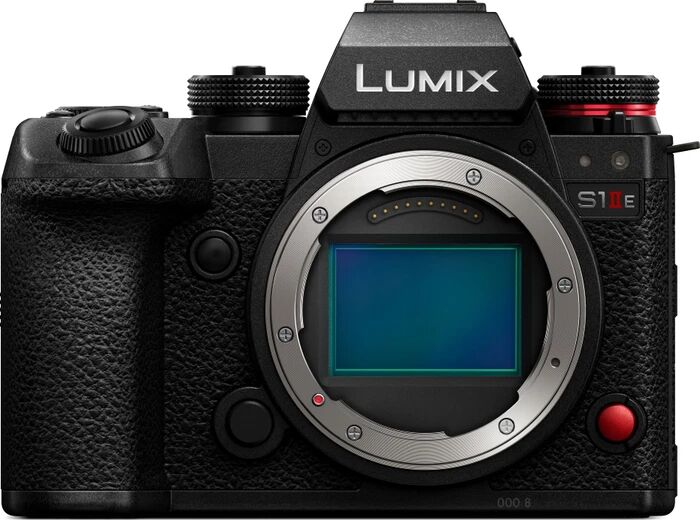 Panasonic Lumix DC-S1IIE noir Parfait état Panasonic reconditionné disponible sur Refurbed