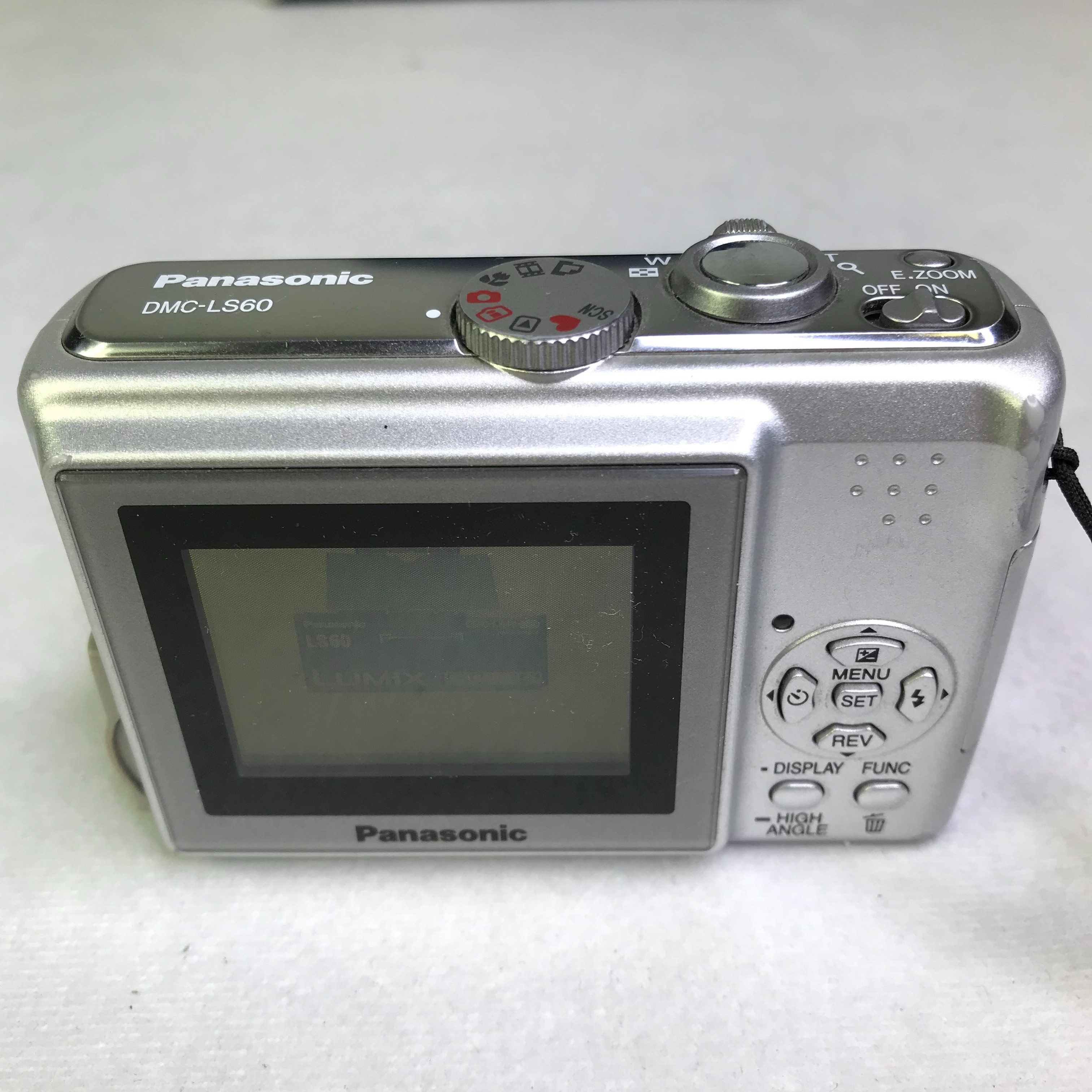 Voir photo 5 de Panasonic Lumix DMC-LS60 Panasonic Lumix DMC-LS60 Bon état reconditionné photo 5