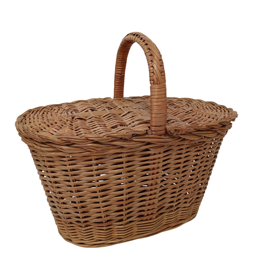 Panier 2 couvercles en osier Très bon état - 20,00 € Panier 2 couvercles en osier Très bon état reconditionné disponible sur Label Emmaüs