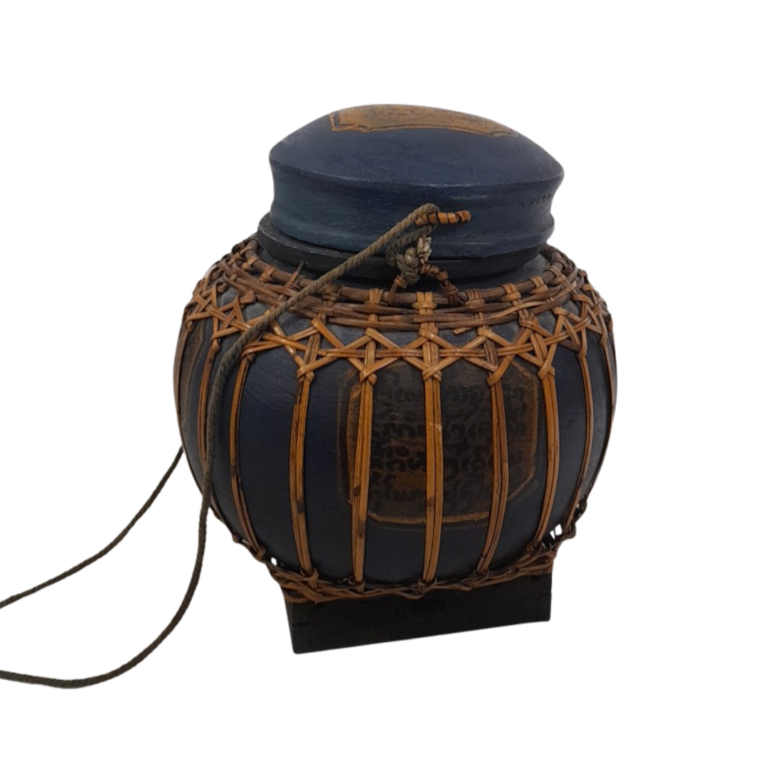 Voir photo 4 de Panier à Riz Traditionnel Asiatique en Vannerie Laquée et Rotin – Artisanat d'Asie du Sud-Est Panier à Riz Traditionnel Asiatique en Vannerie Laquée et Rotin – Artisanat d'Asie du Sud-Est Très bon état reconditionné photo 4