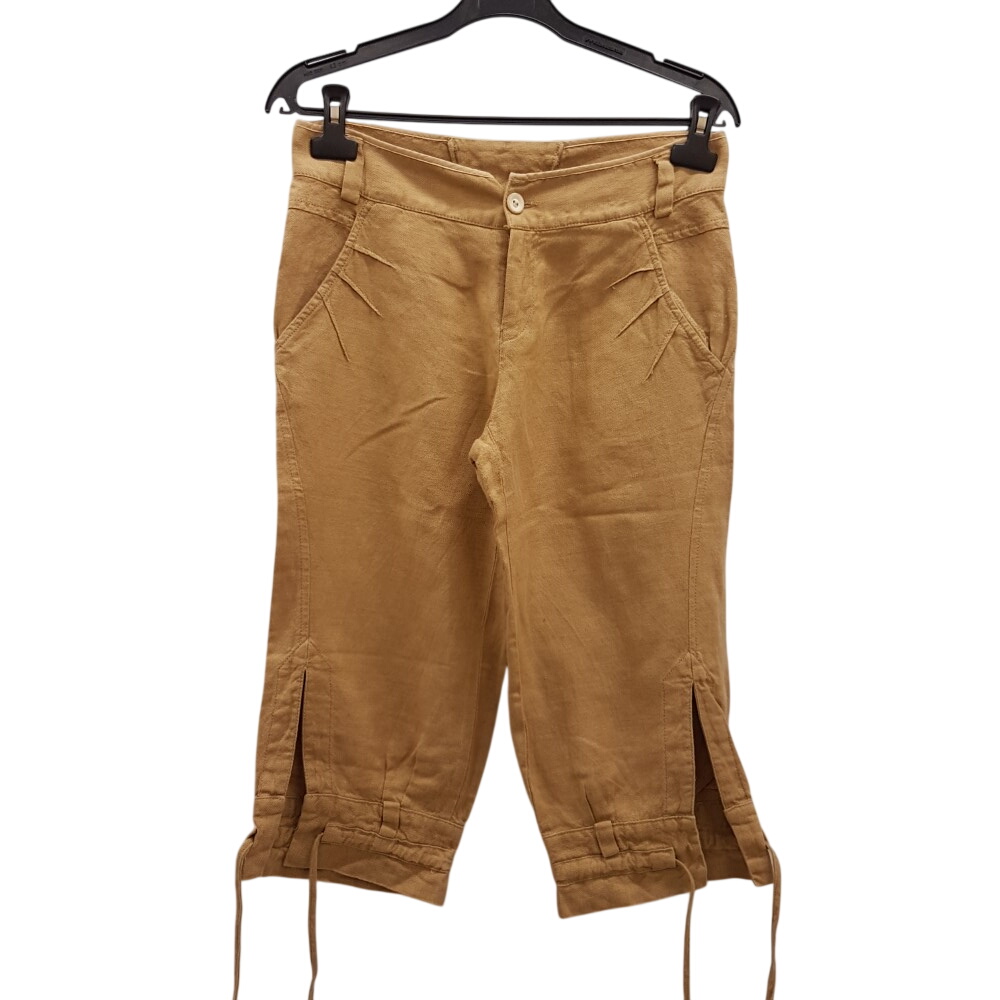 Acheter Pantacourt beige - STEFANEL - Taille 38 Très bon état - 11,00 € Pantacourt beige - STEFANEL - Taille 38 Très bon état reconditionné disponible sur Label Emmaüs